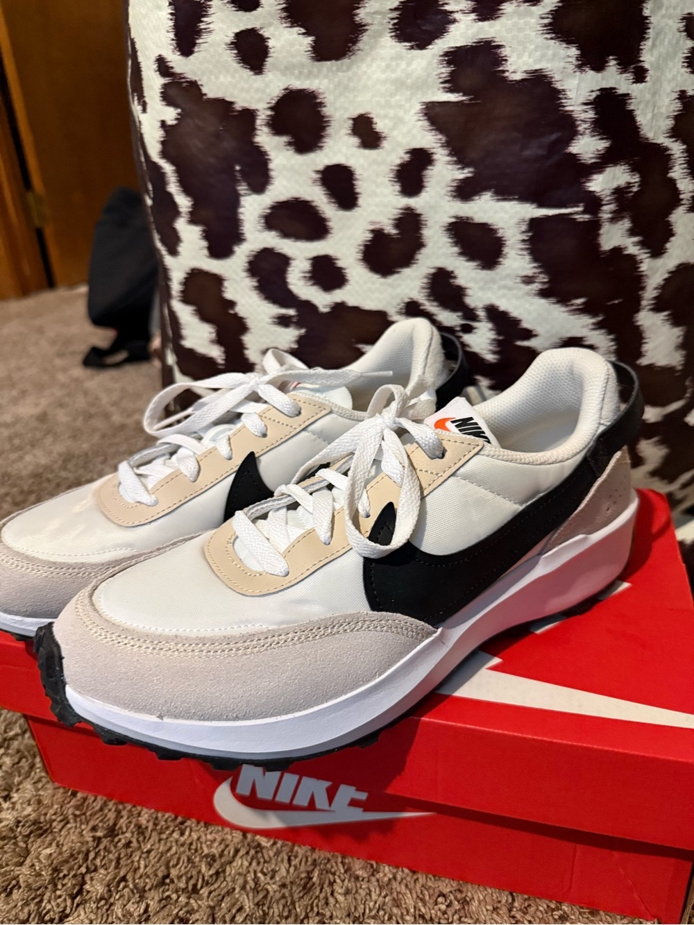 Nike Waffle Debut NEW